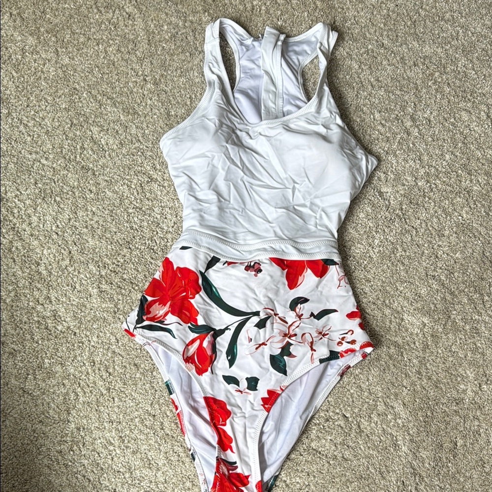 Cupshe White One-Piece Swimsuit